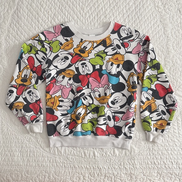 Mickey Mouse & Friends Disney All Over Print Crewneck Sweatshirt Small - Picture 1 of 11